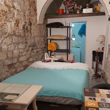 Chez La Cave Διαμέρισμα *
